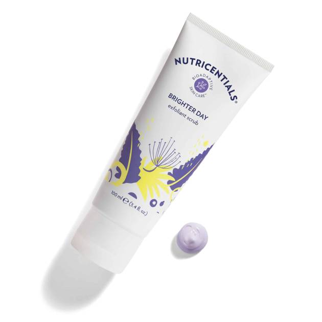 Scrub exfoliant pentru față - Brighter Day Exfoliant Scrub Nutricentials