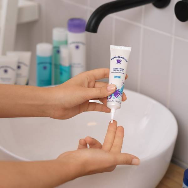 Nutricentials Complexion Protection - Cremă Minerală cu Protectie Solară SPF 50 - imagine 3